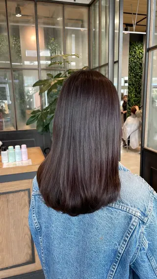 セミロング Lolonois 森ノ宮/RINのヘアスタイル