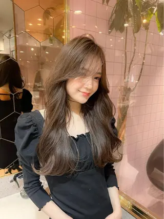 セミロング カラー 新宿/韓国風レイヤー 髪質改善/渋谷直樹のヘアスタイル
