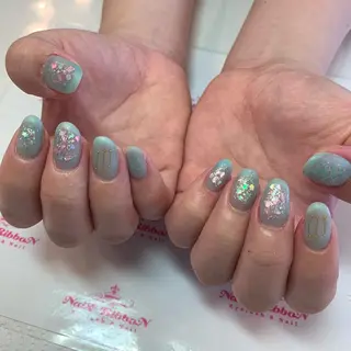 ネイル ネイルリボン 受付スタッフのネイルデザイン