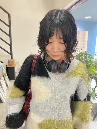 ミディアム パーマ 山本 佳奈のヘアスタイル