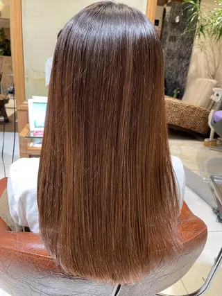 セミロング 新宿メンズパーマ メンズバレイヤージュのヘアスタイル