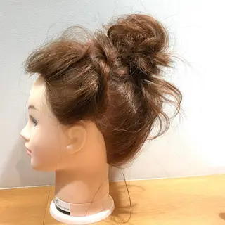 ミディアム カラー ヘアアレンジ 坪内 麻里子のヘアスタイル