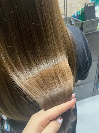 ロング カラー 近藤千翔🩵 髪質改善Periodのエステ・リラクイメージ