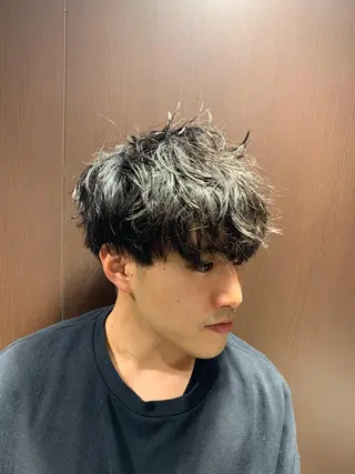 ミディアム パーマ メンズ ヒロ銀座 バーバーショップ神楽坂所属・ひらお あおとのヘアスタイル