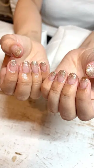 ネイル 人見 菜巴（ネイリスト）のネイルデザイン