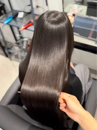 ロング カラー パーマ ヘアアレンジ Vel 新宿店所属・美髪矯正/髪質改善 カラー✨️Velのヘアスタイル