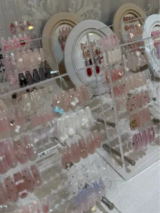 ネイル nail&eye ADDICT OHORI所属・MIZUKI ✮のネイルデザイン