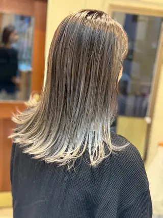 セミロング カラー Hair Make  feel   フィール所属・森下 麻美子のマツエク・マツパデザイン