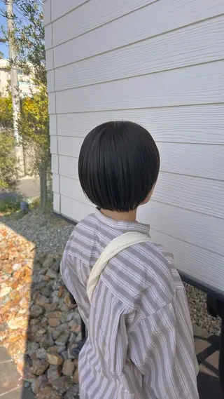 ショート 村松 麻菜のヘアスタイル