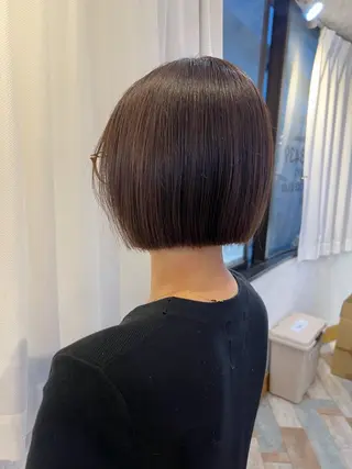ショート カラー KANA/ボブ/ インナーカラー/艶髪のヘアスタイル