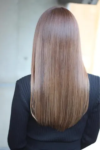 ロング カラー 成松 勇治のヘアスタイル