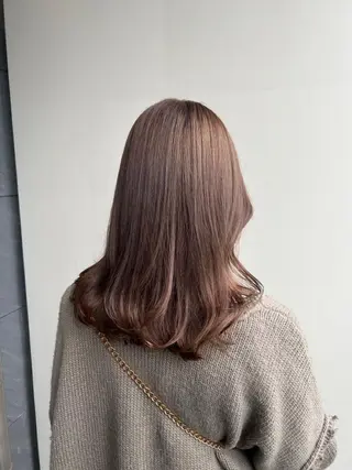 セミロング youres hair恵比寿本店所属・縮毛矯正×レイヤー カット/飯田 輝のヘアスタイル