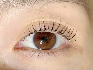 マツエク・マツパ amie久宝寺店所属・amie ゆまのマツエク・マツパデザイン