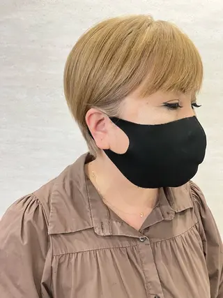 ショート カラー 駅チカ【ali'i】 アリイ花崎友美☘のヘアスタイル