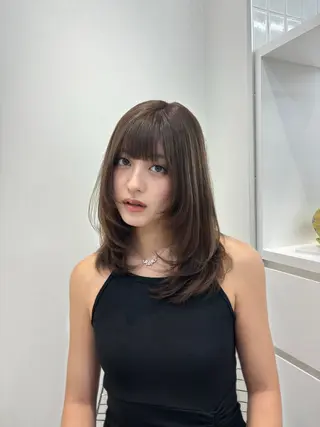 セミロング emi 韓国ワンホンヘアのヘアスタイル