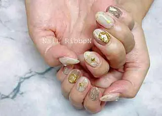 ネイル ネイルリボン 伊藤のネイルデザイン