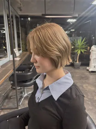 ショート ユイカ🐮暖色カラー / 髪質改善のヘアスタイル
