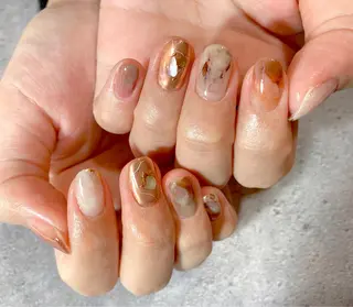 ショート カラー ネイル マツエク・マツパ illum hicariのネイルデザイン