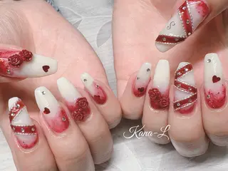 ネイル 芦辺 香奈のネイルデザイン