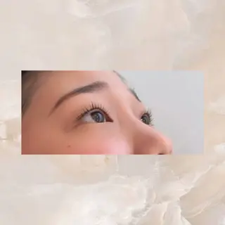 マツエク・マツパ 岩本みるか/ 暖色カラー/ベージュのヘアスタイル