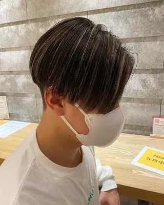 カラー メンズ Niau高崎店所属・メンズ専門　太田 楽々のヘアスタイル