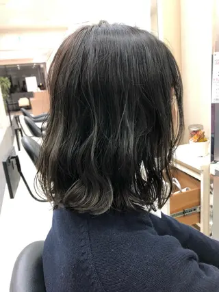 ミディアム 渕向 克海のヘアスタイル