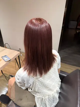 セミロング N+【エヌプラス】所属・川畑 心子のヘアスタイル