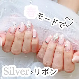 ネイル Yuyu  🧁のネイルデザイン