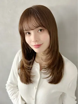 ミディアム カラー 池袋レイヤーカット/ 顔まわりtaigaのヘアスタイル