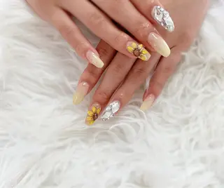 ネイル ESPOIR Ｎのネイルデザイン