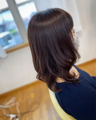 セミロング カラー 荒木 ひろかのヘアスタイル