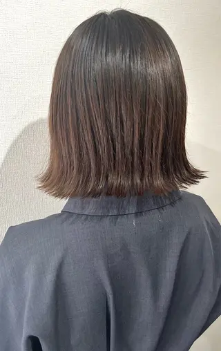 ミディアム 切っぱなし💇‍♀️ イヤリング🎨龍之介のヘアスタイル