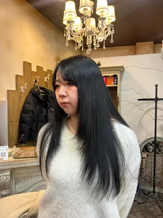 ロング カラー abilita MIYUのヘアスタイル