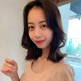 ミディアム カラー 透明感/オリーブ/ グレージュ/YUKAのヘアスタイル