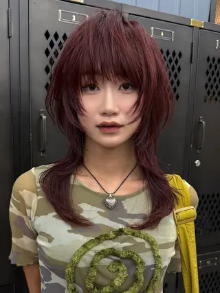 セミロング カラー ウルフ/レイヤー ⚡️ITSUKU⚡️のヘアスタイル