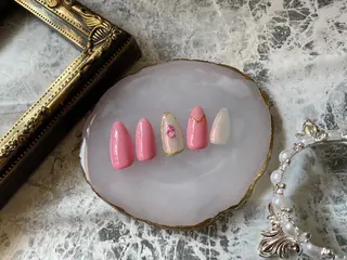 ネイル Nail_refrain所属・Nakajo Mikaのネイルデザイン