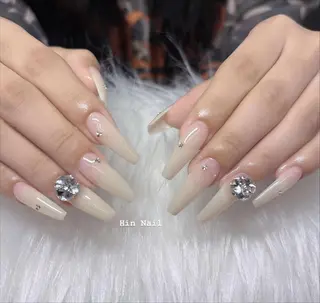 ネイル HIN NAILのネイルデザイン