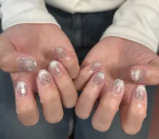 ネイル LAVISH nanamiのネイルデザイン