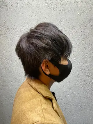 カラー メンズ ノイシキ サキのヘアスタイル