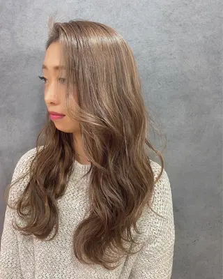 ロング カラー ヘアアレンジ メンズ キッズ ネイル マツエク・マツパ GO TODAY SHAiRE SALON所属・透明感カラー🤎 ゆりのヘアスタイル