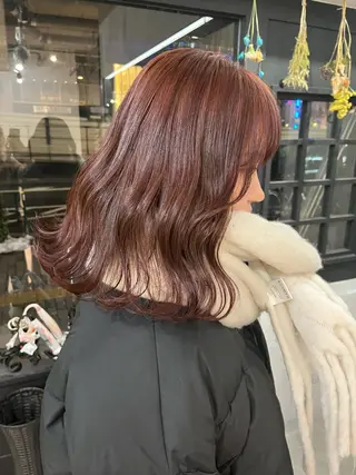 セミロング ブリーチなしダブルカ ラー🩶manamiのヘアスタイル