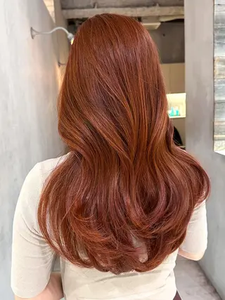 カラー セミロング ITby ALBUM 北千住店のヘアスタイル