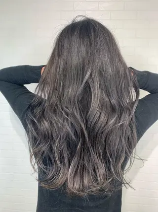 ロング 中村 維久美のヘアスタイル