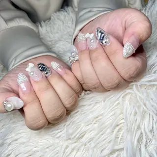 ネイル nail salon Ecrin所属・前島 稀歩のネイルデザイン
