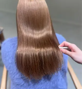 カラー 渡壁 文那のヘアスタイル