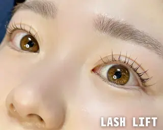 マツエク・マツパ Alii所属・Alii はるきの眉毛・アイブロウイメージ