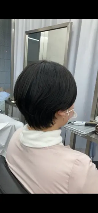 ショート PELE SAKAE airiのヘアスタイル