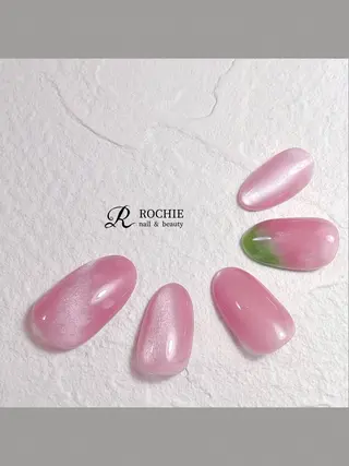 ネイル ROCHIE【ロキエ】所属・ROCHIE Rikaのネイルデザイン