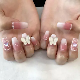 ネイル 💎🐰 saki. m 🐰💎のネイルデザイン