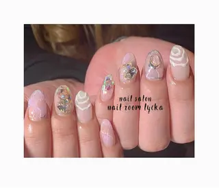 ネイル ﾈｲﾙﾙｰﾑﾘｯｶ 𝐦𝐚𝐲𝐮のネイルデザイン